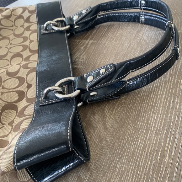 Coach hand bag - Picture 3 of 5